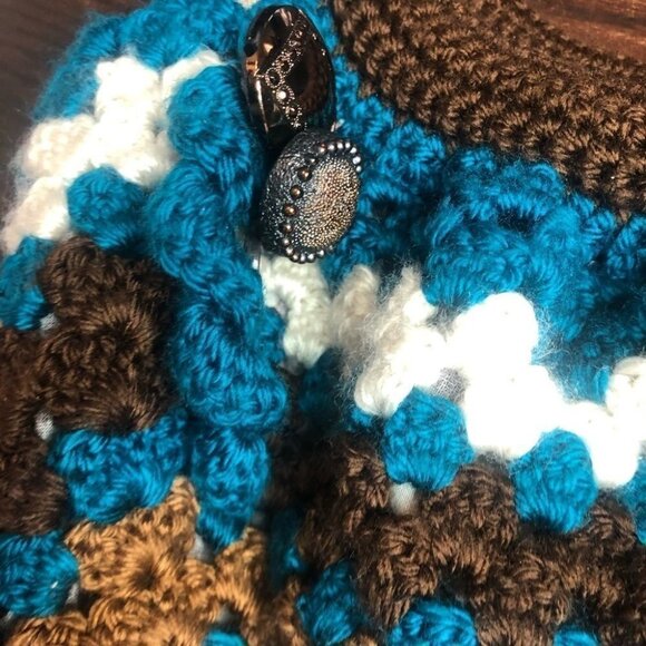 Vintage Crocheted Handbag - Picture 2 of 9